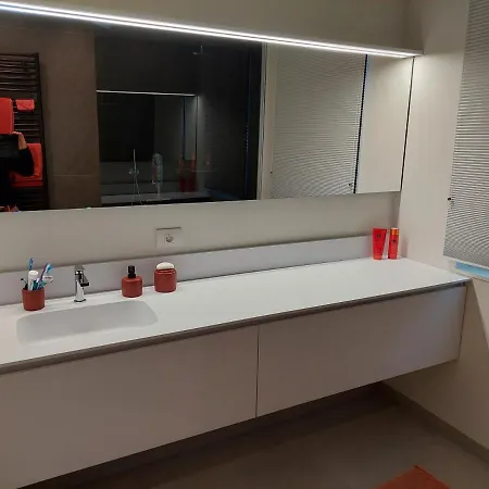 Prachtig App Met Schitterend Zicht Op Het Park Apartment *